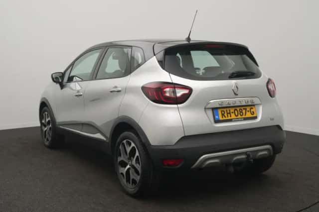 Renault Captur (2017) thumbnail 3