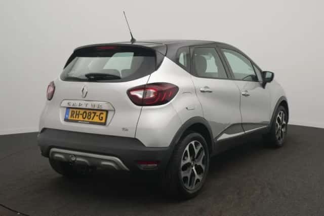 Renault Captur (2017) thumbnail 4