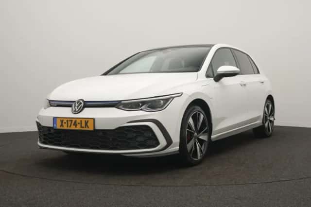 Volkswagen Golf (2021) thumbnail 5