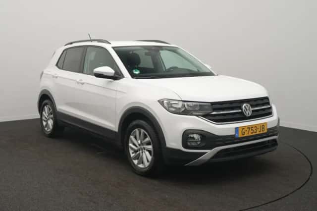 Volkswagen T-Cross (2019) thumbnail 2