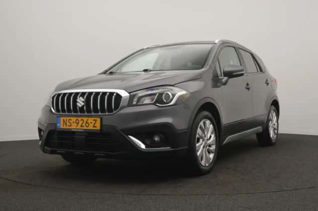 Suzuki S-Cross (2017) thumbnail 5