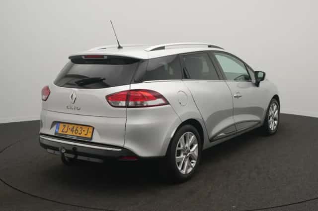 Renault Clio (2019) thumbnail 4