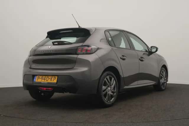 Peugeot 208 (2022) thumbnail 6