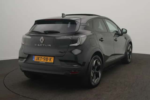 Renault Captur (2025) thumbnail 4