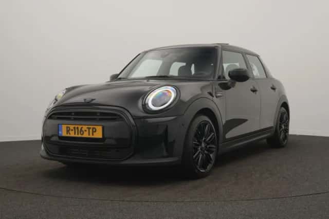 MINI Cooper (2022) thumbnail 5