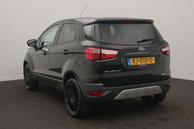 Ford EcoSport (2017) thumbnail 3