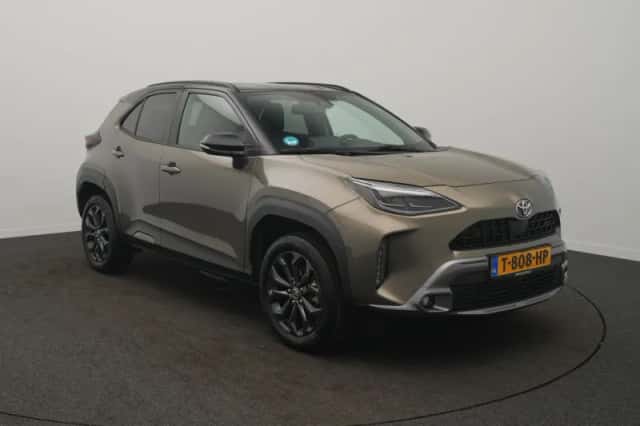 Toyota Yaris Cross (2023) thumbnail 2