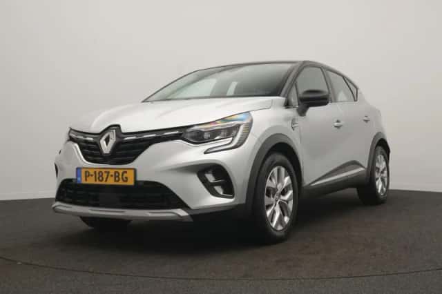 Renault Captur (2021) thumbnail 5