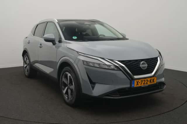 Nissan Qashqai (2023) thumbnail 2