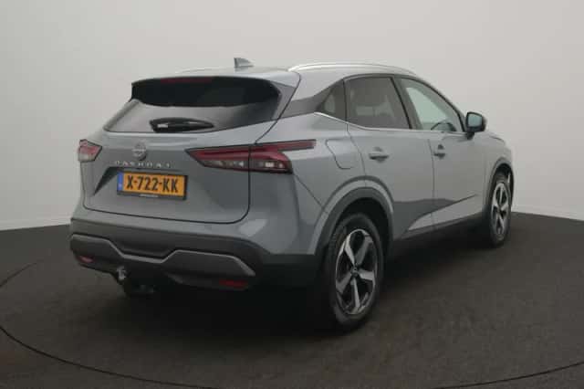 Nissan Qashqai (2023) thumbnail 4