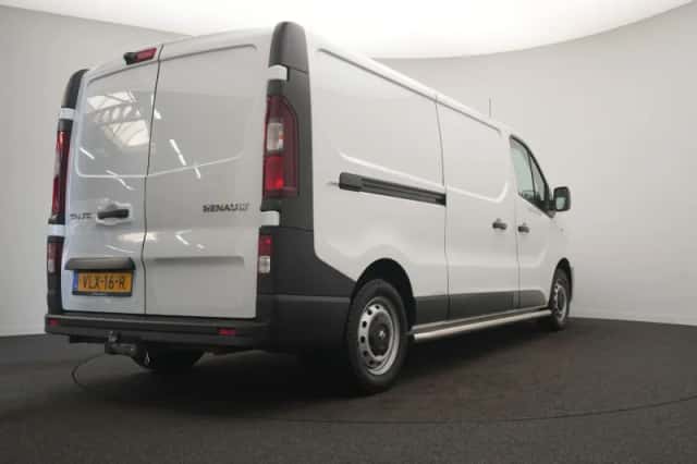 Renault Trafic (2021) thumbnail 6