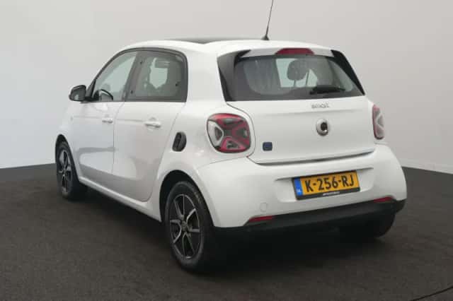 Smart Forfour (2021) thumbnail 3