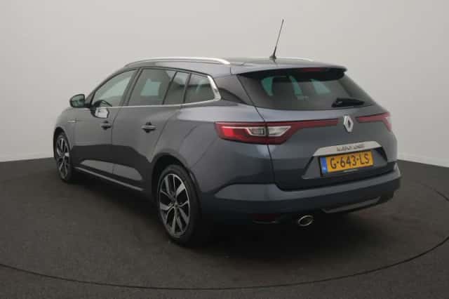 Renault Mégane (2019) thumbnail 3