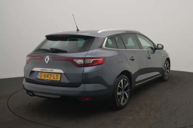 Renault Mégane (2019) thumbnail 4