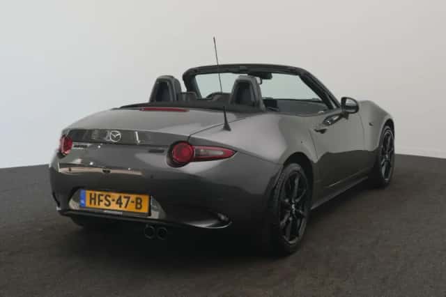 Mazda MX-5 (2020) thumbnail 4