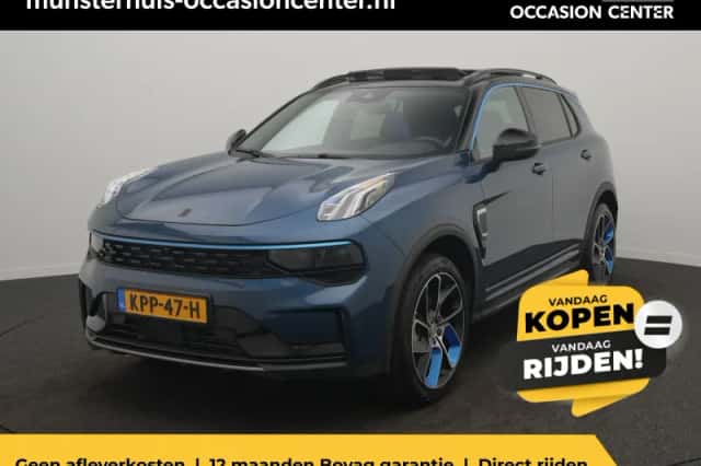 Lynk & Co 01 (2023) thumbnail 1