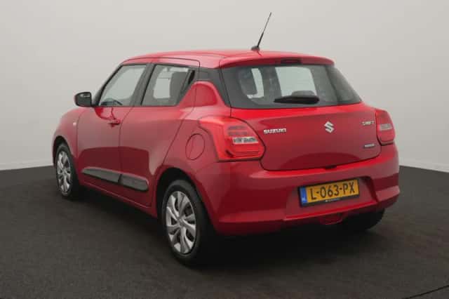 Suzuki Swift (2021) thumbnail 3
