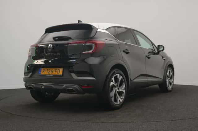 Renault Captur (2022) thumbnail 6