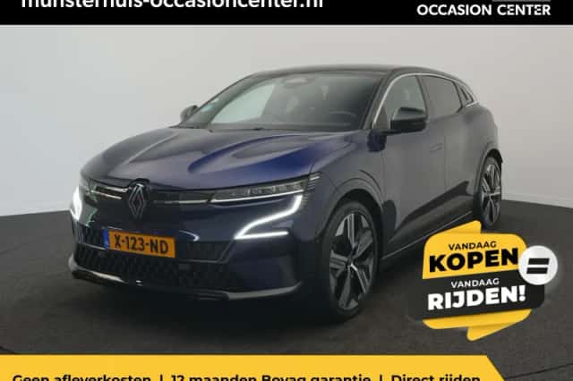 Renault Mégane E-Tech (2023) thumbnail 1