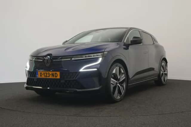 Renault Mégane E-Tech (2023) thumbnail 5
