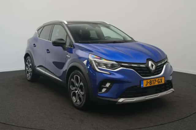 Renault Captur (2020) thumbnail 2