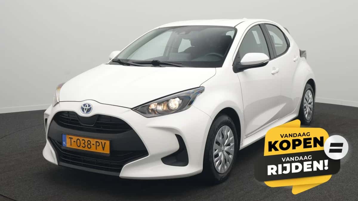 Toyota Yaris (2023) — foto 1