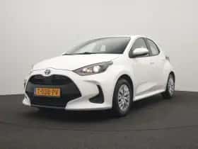 Toyota Yaris (2023) thumbnail 5