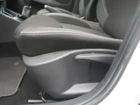 Renault Clio (2016) thumbnail 12