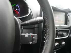Renault Clio (2019) thumbnail 21