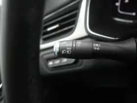 Renault Captur (2020) thumbnail 21