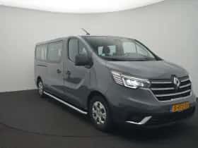 Renault Trafic (2023) thumbnail 2