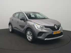 Renault Captur (2023) thumbnail 2