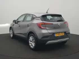 Renault Captur (2023) thumbnail 3
