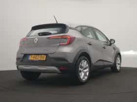 Renault Captur (2023) thumbnail 6