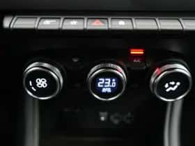 Renault Captur (2020) thumbnail 29