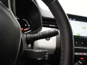 Renault Clio (2023) thumbnail 17
