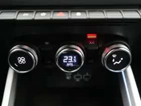 Renault Clio (2023) thumbnail 26