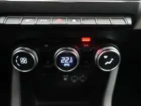 Renault Clio (2022) thumbnail 23