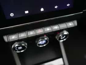 Renault Arkana (2022) thumbnail 33