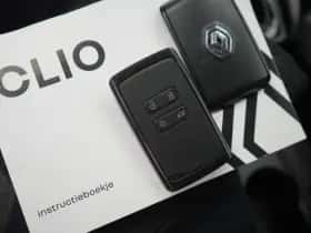 Renault Clio (2022) thumbnail 33