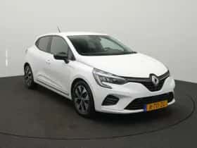 Renault Clio (2022) thumbnail 2