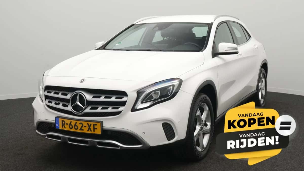 Mercedes-Benz GLA (2019) — foto 1