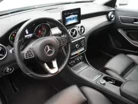 Mercedes-Benz GLA (2019) thumbnail 12