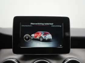 Mercedes-Benz GLA (2019) thumbnail 32