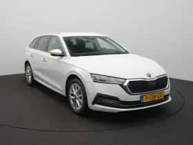 Škoda Octavia (2022) thumbnail 2