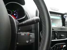 Renault Clio (2019) thumbnail 22