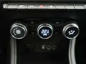 Renault Captur (2022) thumbnail 25
