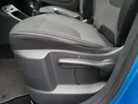 Renault Captur (2015) thumbnail 12