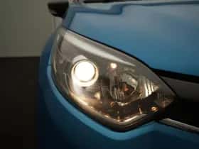 Renault Captur (2015) thumbnail 10