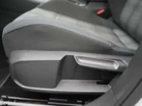 Volkswagen Golf (2021) thumbnail 13